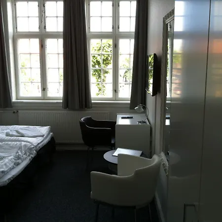 Bed & Breakfast Posthuzed 3*